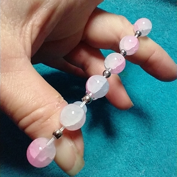 Pink white aurora silvertone butterfly beads stretch bracelet - Picture 2 of 4